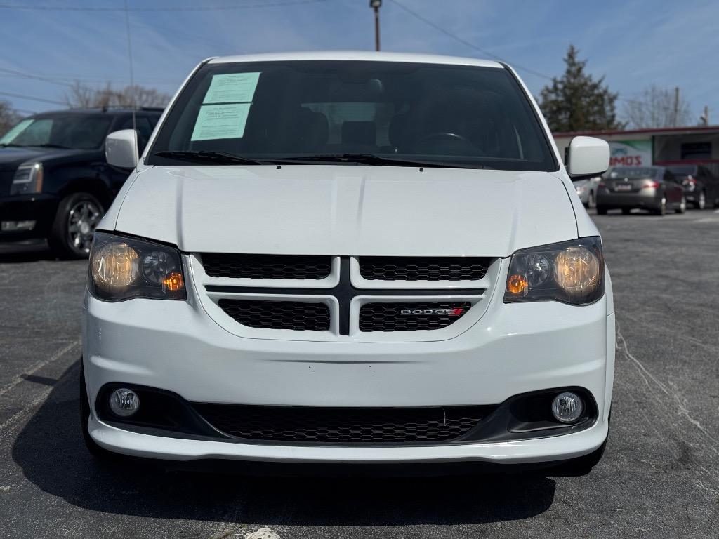 2020 Dodge Grand Caravan - $14,995