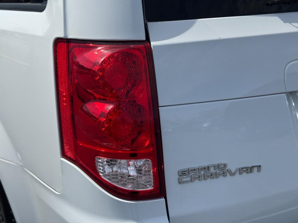 2020 Dodge Grand Caravan - $14,995