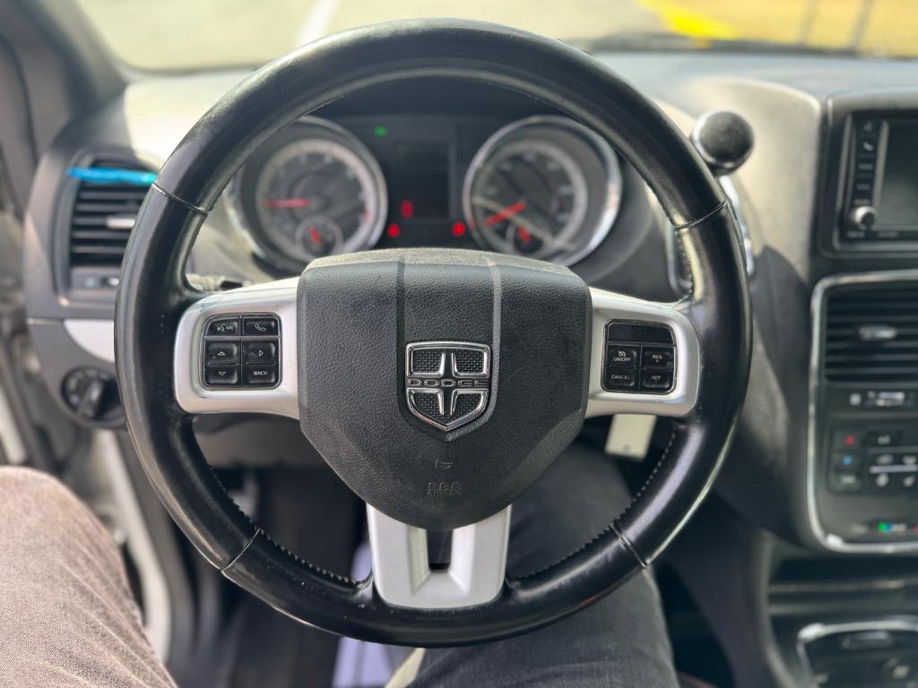 2020 Dodge Grand Caravan - $14,995