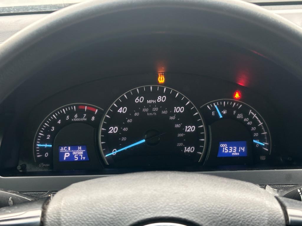 2015 Toyota Camry LE photo
