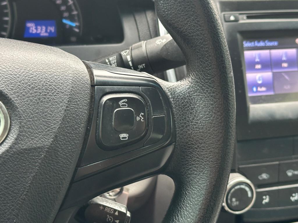 2015 Toyota Camry LE photo