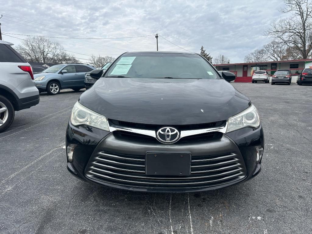 2015 Toyota Camry LE photo