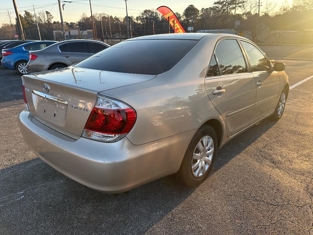 2005 Toyota Camry Standard photo