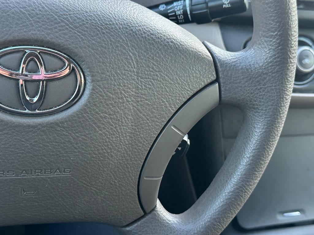 2005 Toyota Camry Standard photo