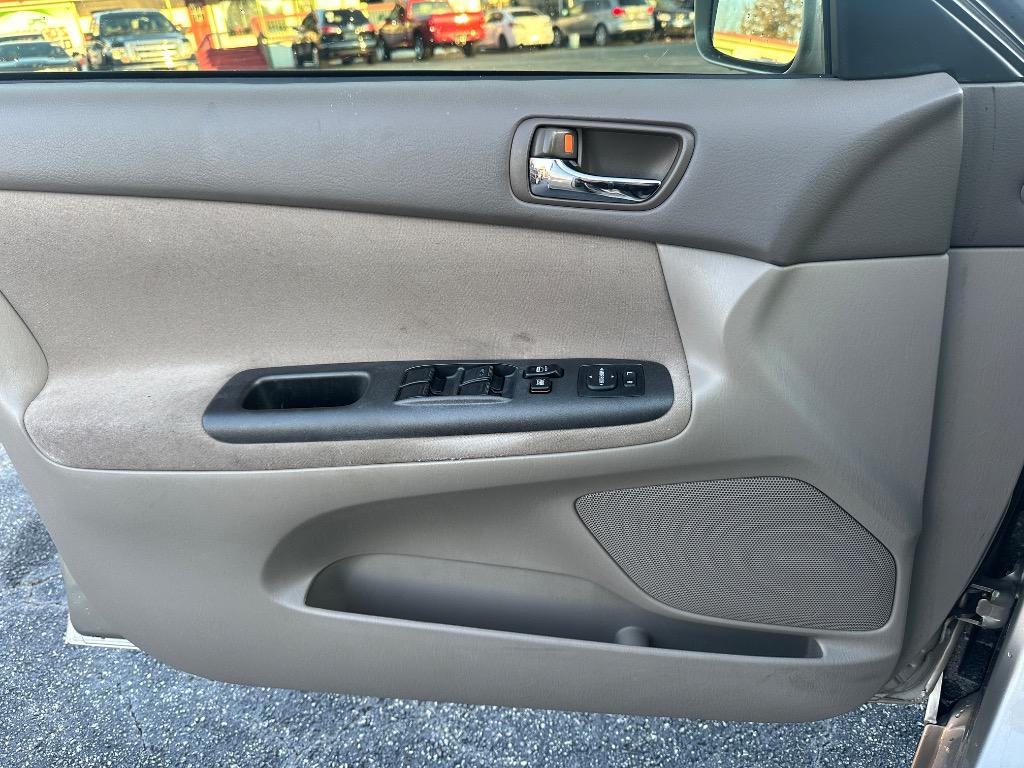 2005 Toyota Camry Standard photo