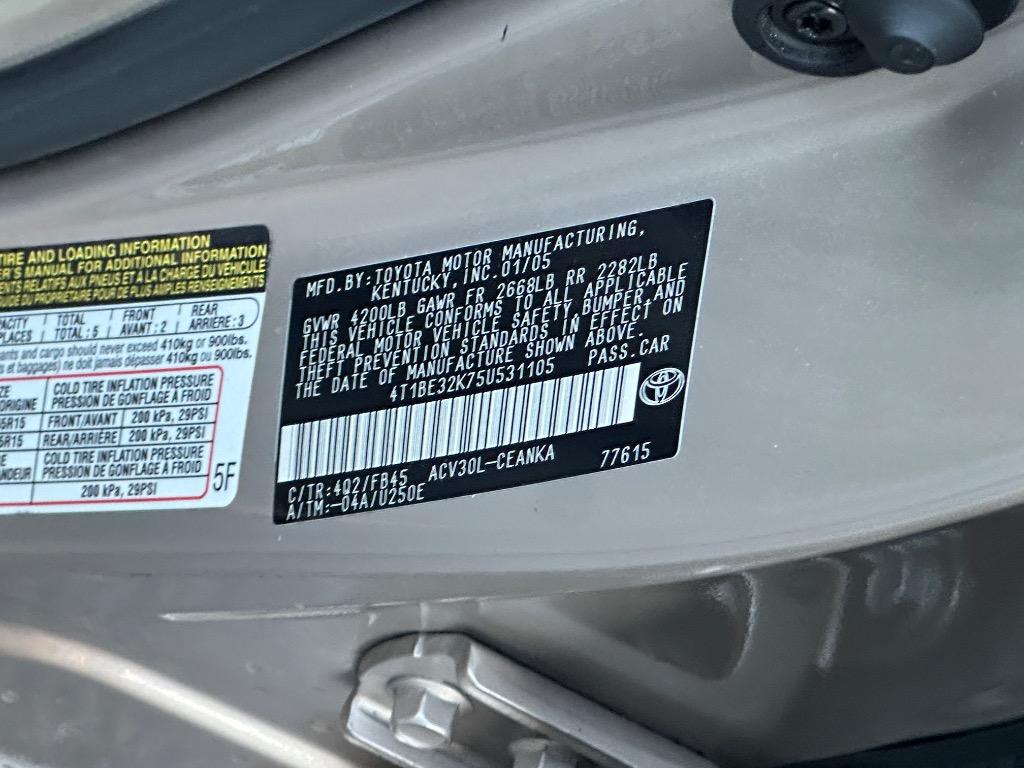 2005 Toyota Camry Standard photo