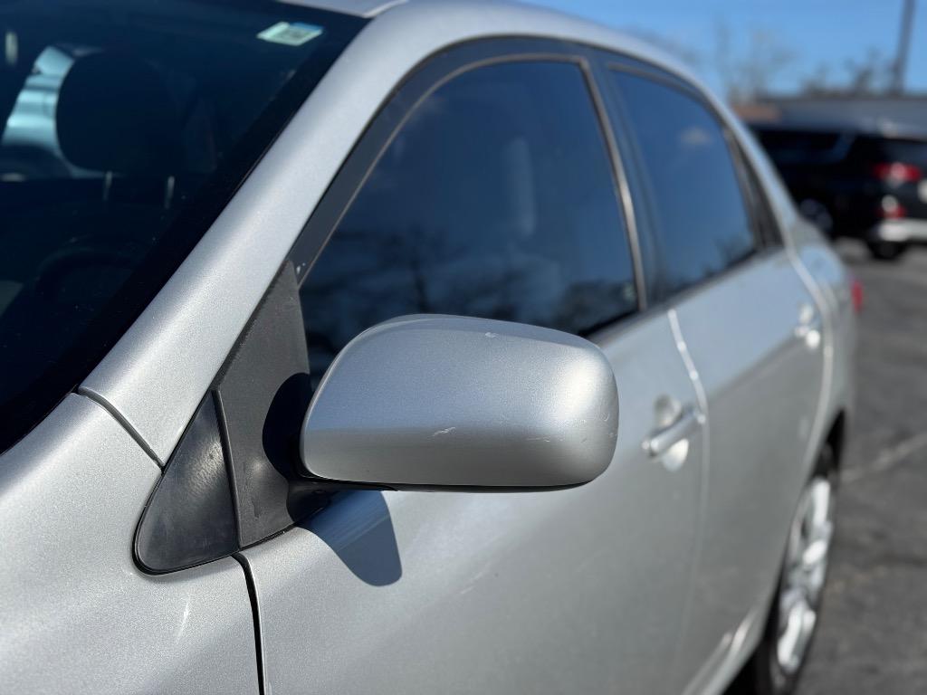 2012 Toyota Corolla L photo