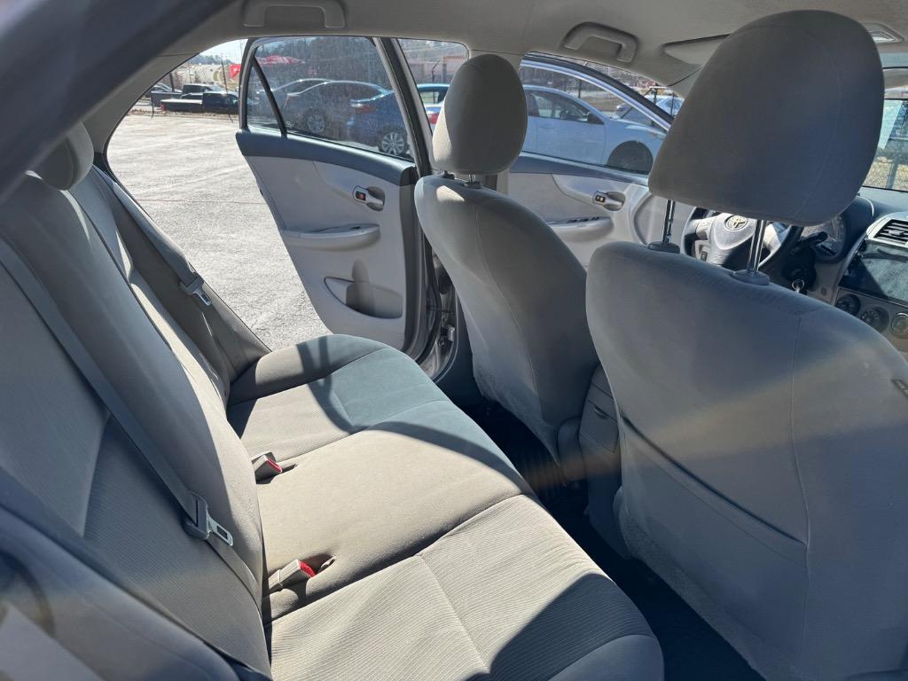 2012 Toyota Corolla L photo