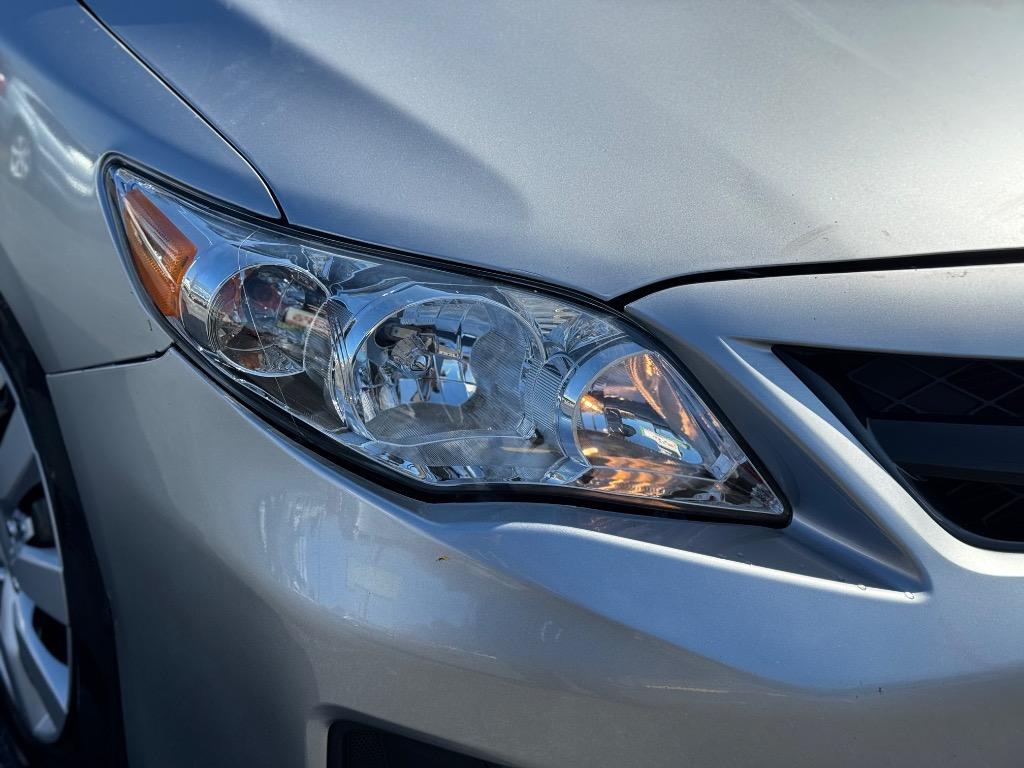 2012 Toyota Corolla L photo