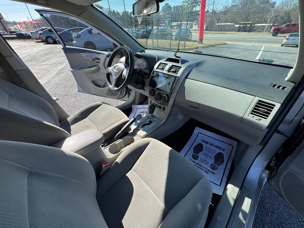 2012 Toyota Corolla L photo