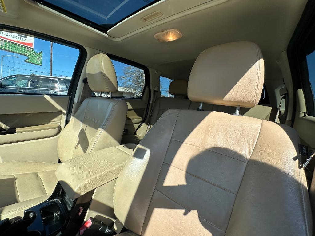 2010 Ford Escape Limited photo
