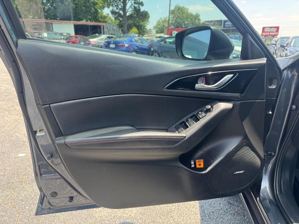 2016 MAZDA MAZDA3