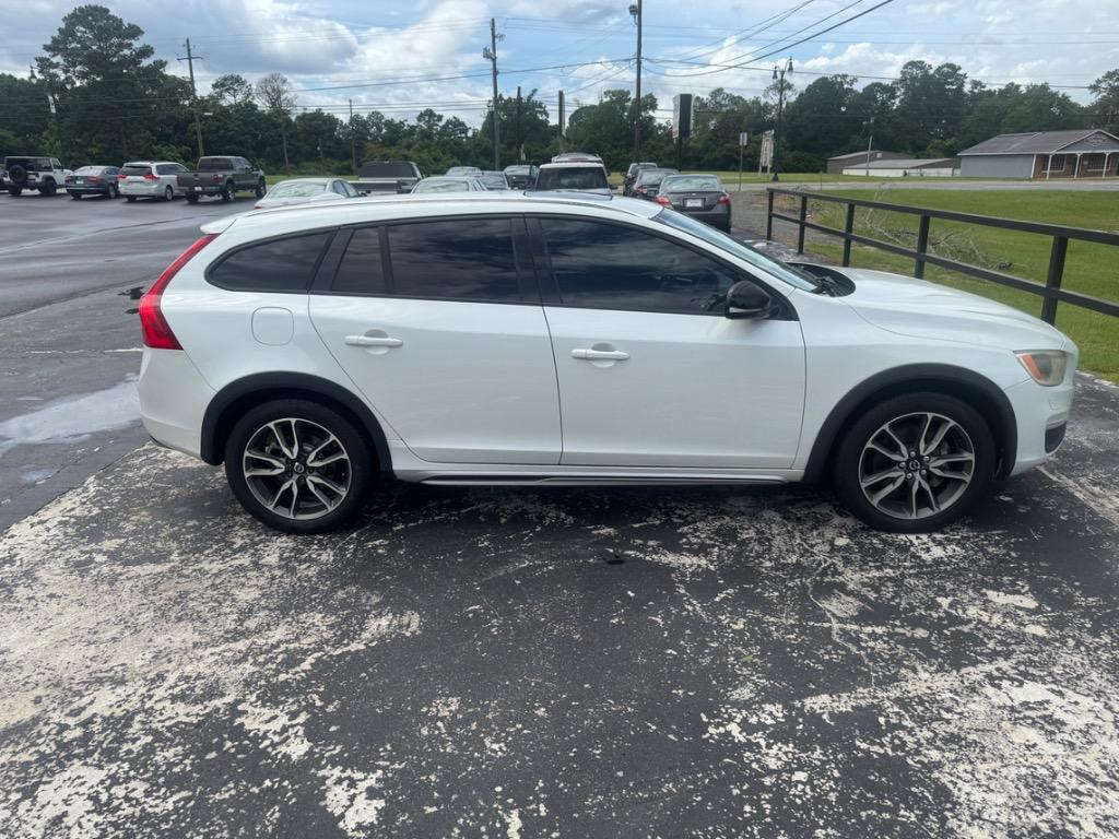 2016 Volvo V60