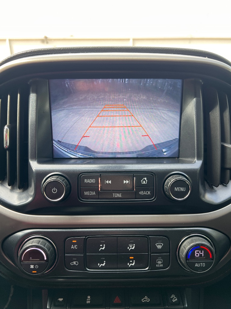 2016 GMC Canyon SLE photo
