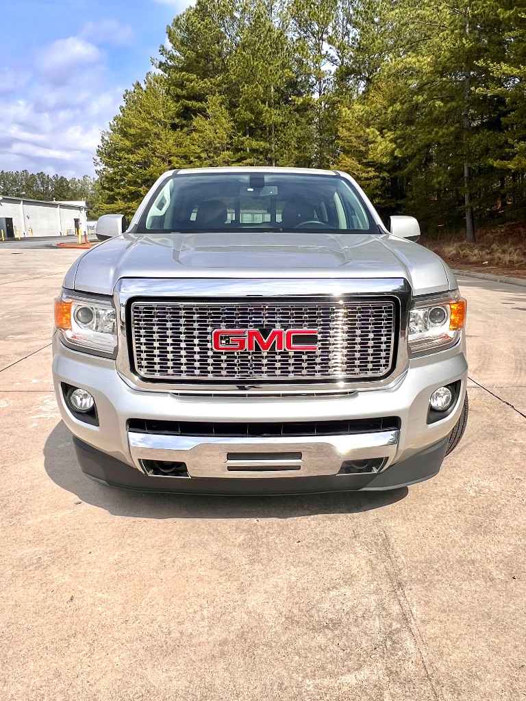 2016 GMC Canyon SLE photo