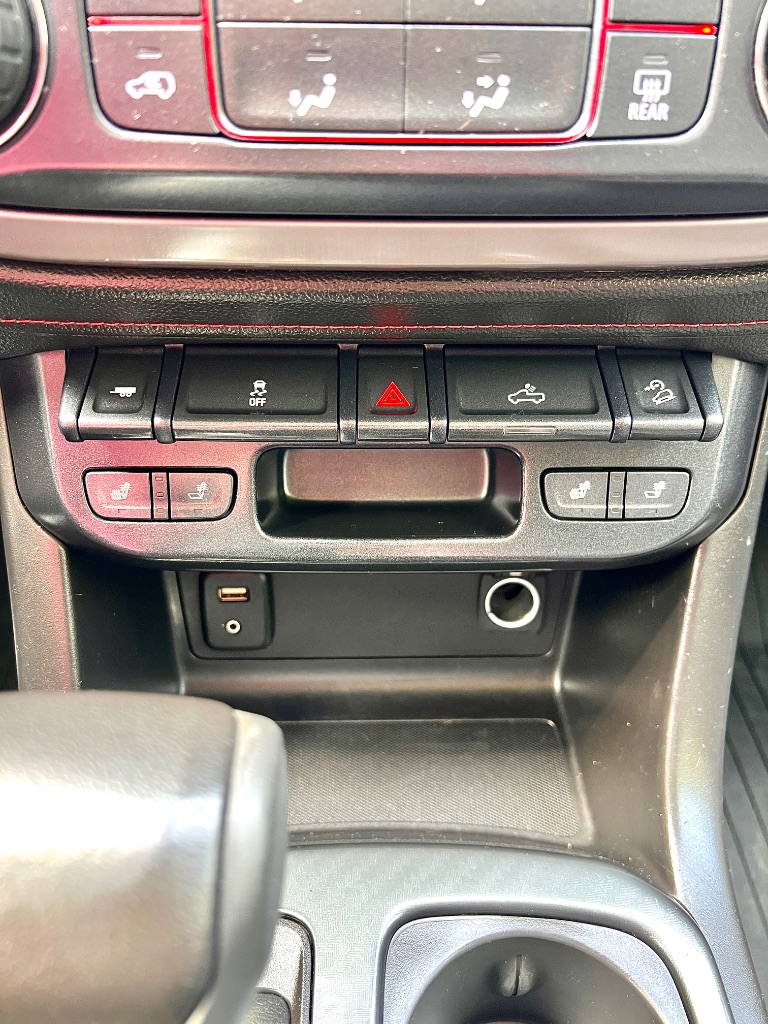 2016 GMC Canyon SLE photo