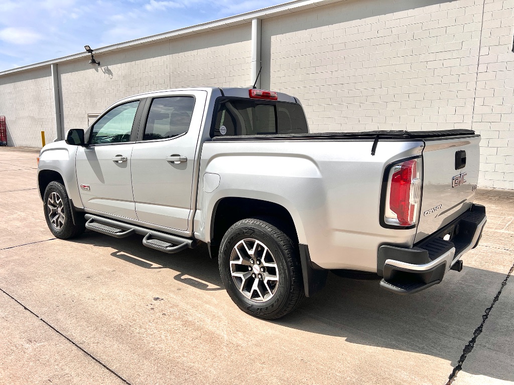 2016 GMC Canyon SLE photo