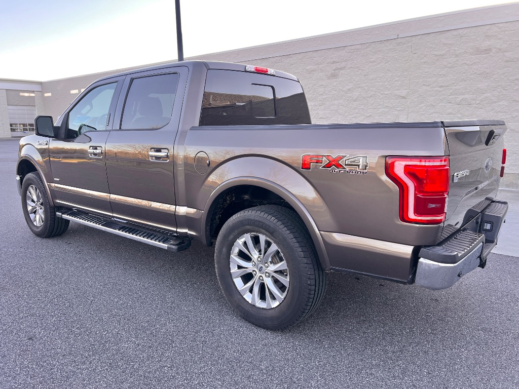 2016 Ford F150 Lariat photo