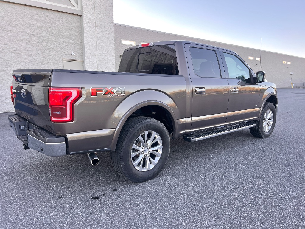 2016 Ford F150 Lariat photo