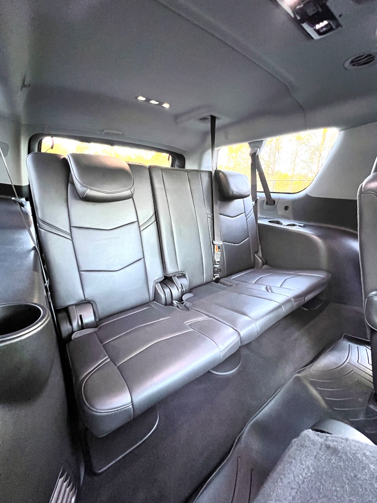 2018 Cadillac Escalade ESV Luxury photo