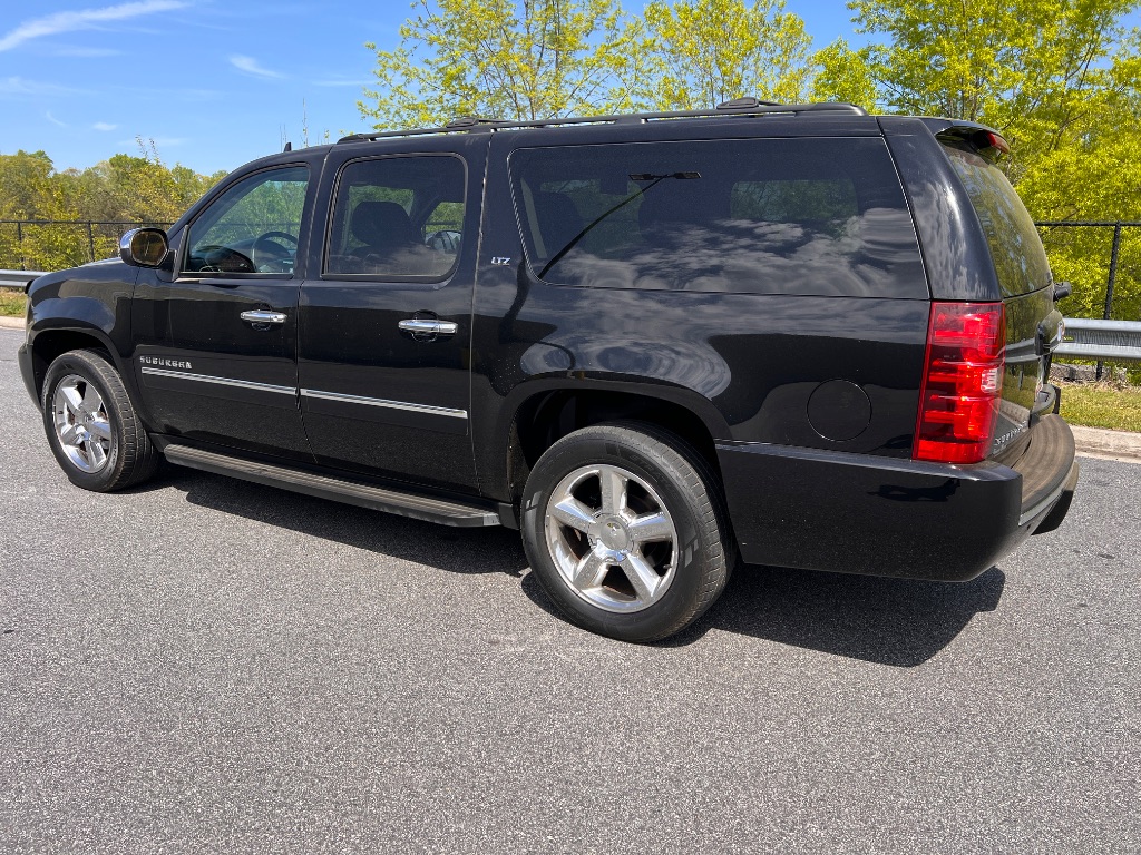 2013 Chevrolet Suburban LTZ 1500 photo