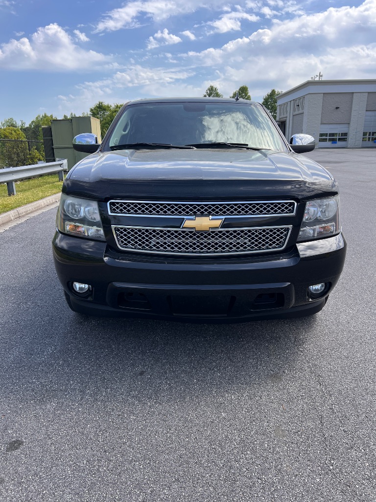 2013 Chevrolet Suburban LTZ 1500 photo