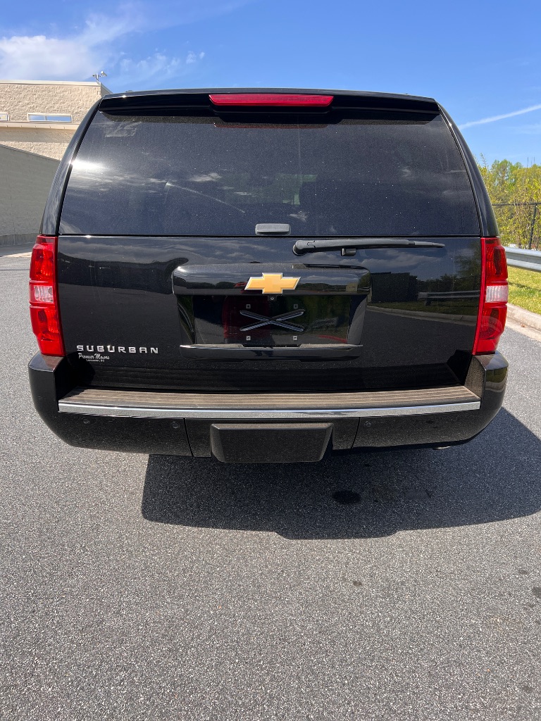 2013 Chevrolet Suburban LTZ 1500 photo