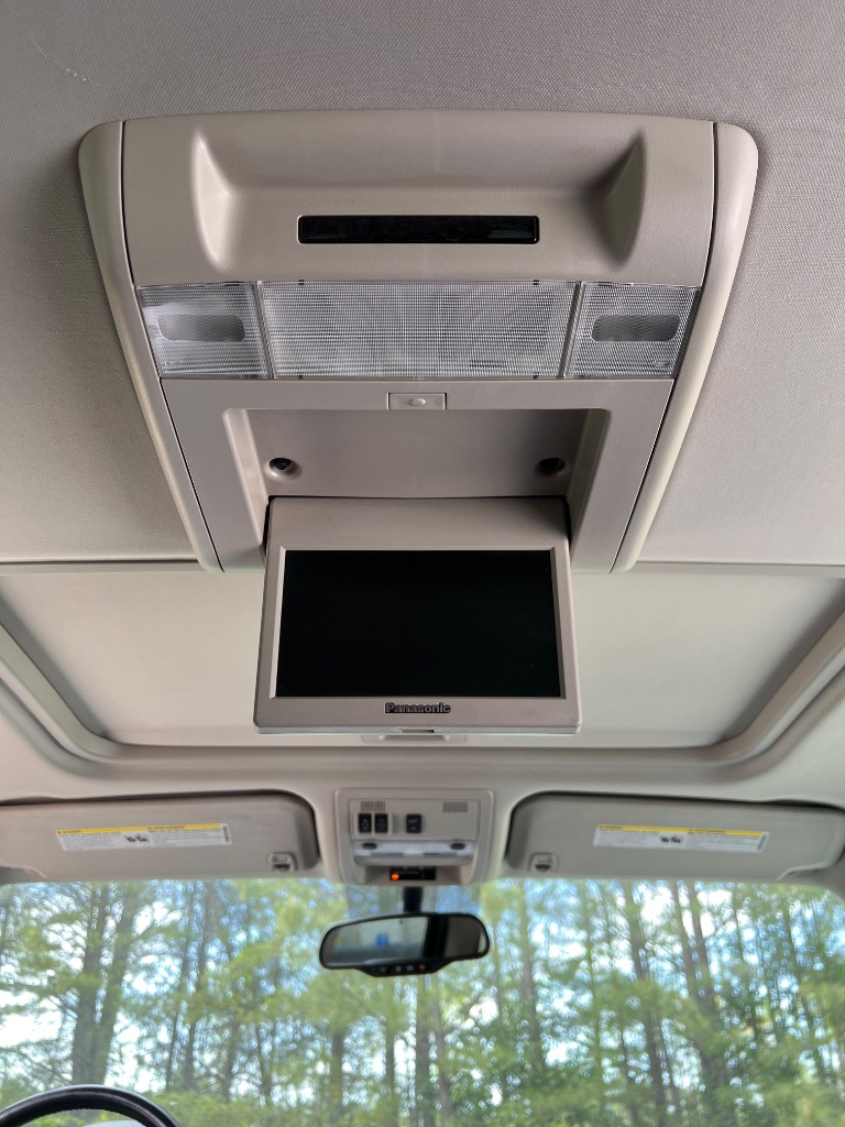 2013 Chevrolet Suburban LTZ 1500 photo