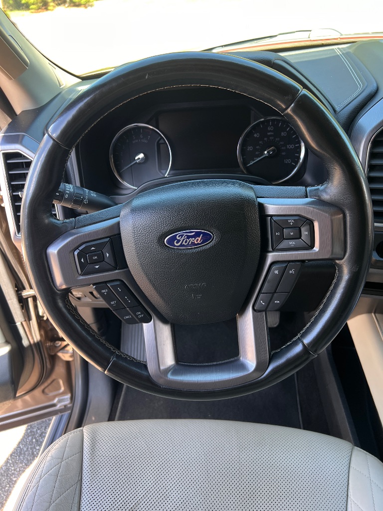 2018 Ford Expedition Platinum photo