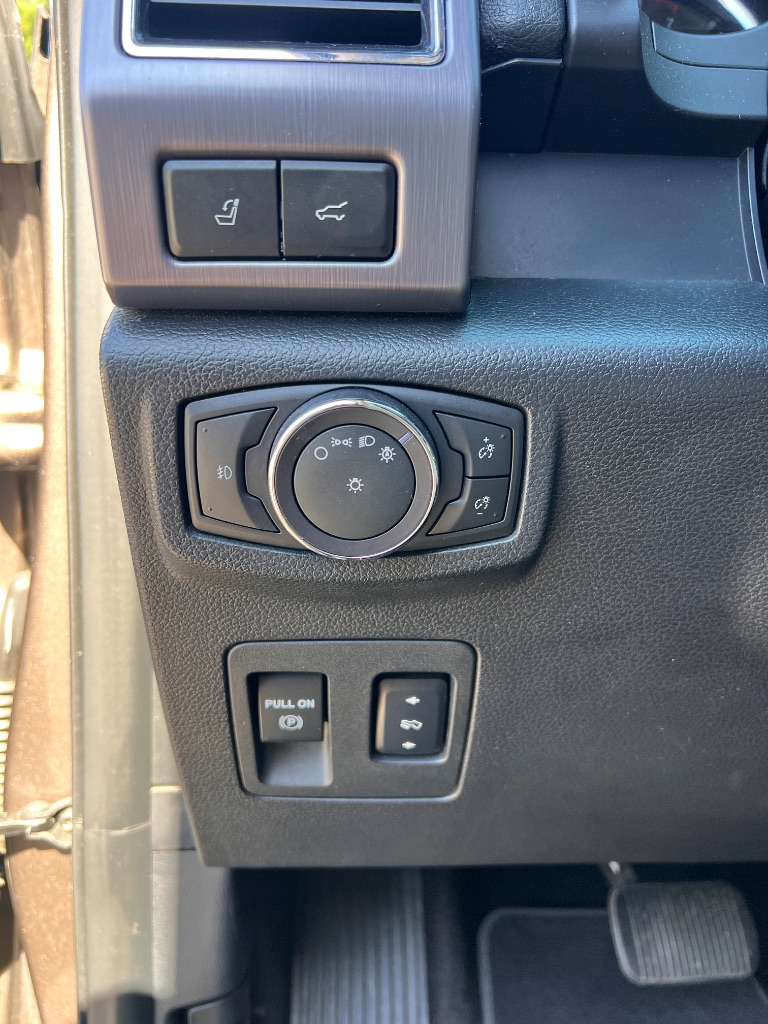 2018 Ford Expedition Platinum photo