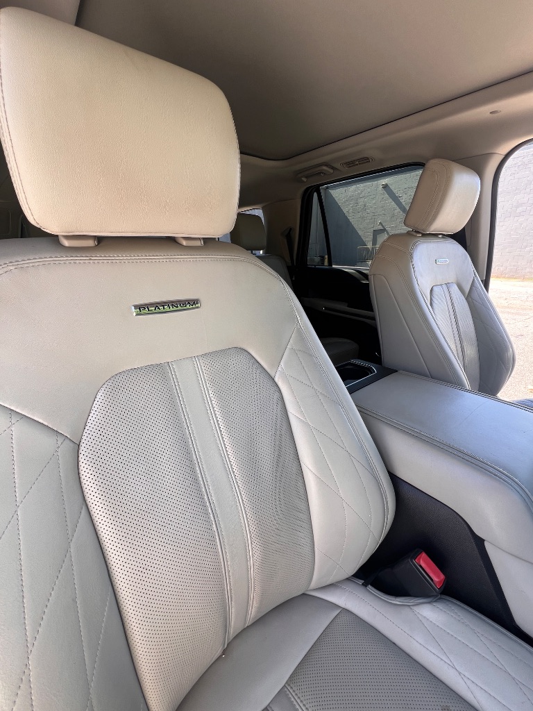 2018 Ford Expedition Platinum photo