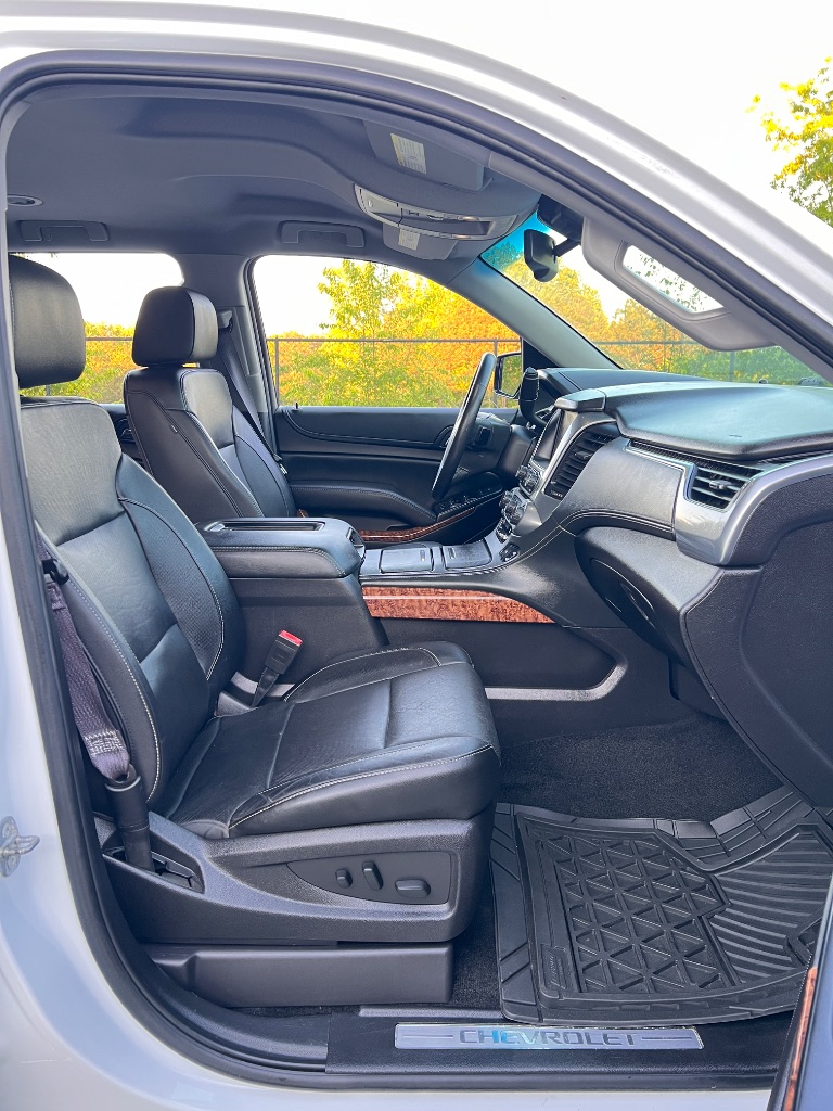 2017 Chevrolet Suburban 1500 Premier photo