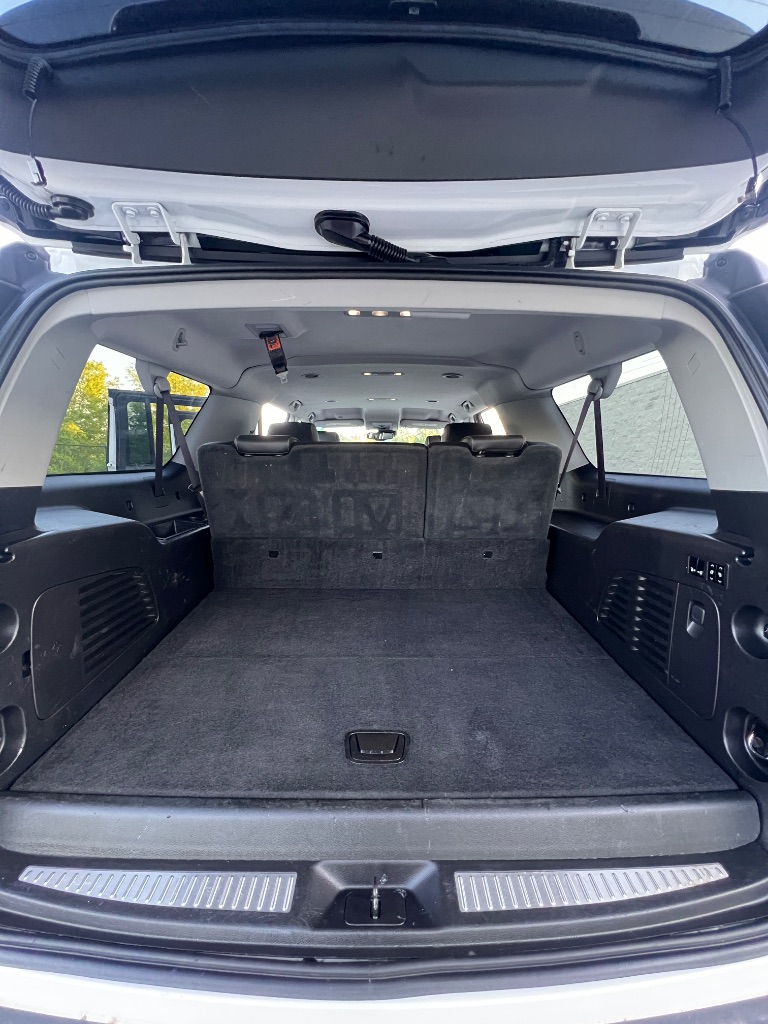2017 Chevrolet Suburban 1500 Premier photo