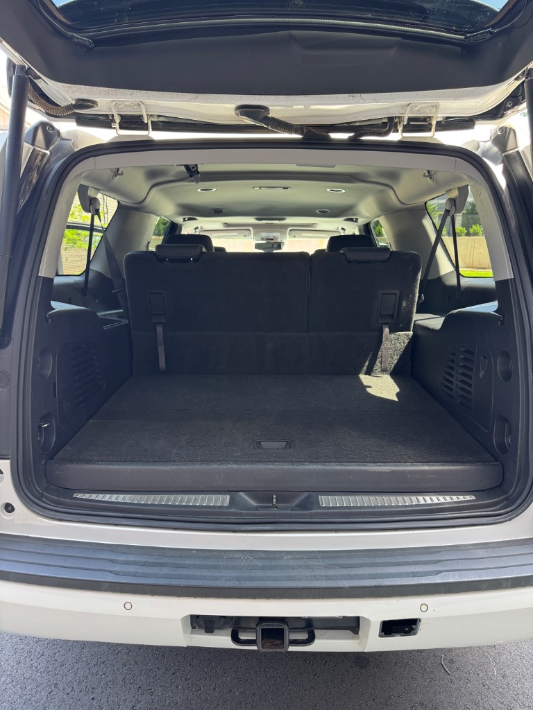 2020 Chevrolet Suburban - $18,500