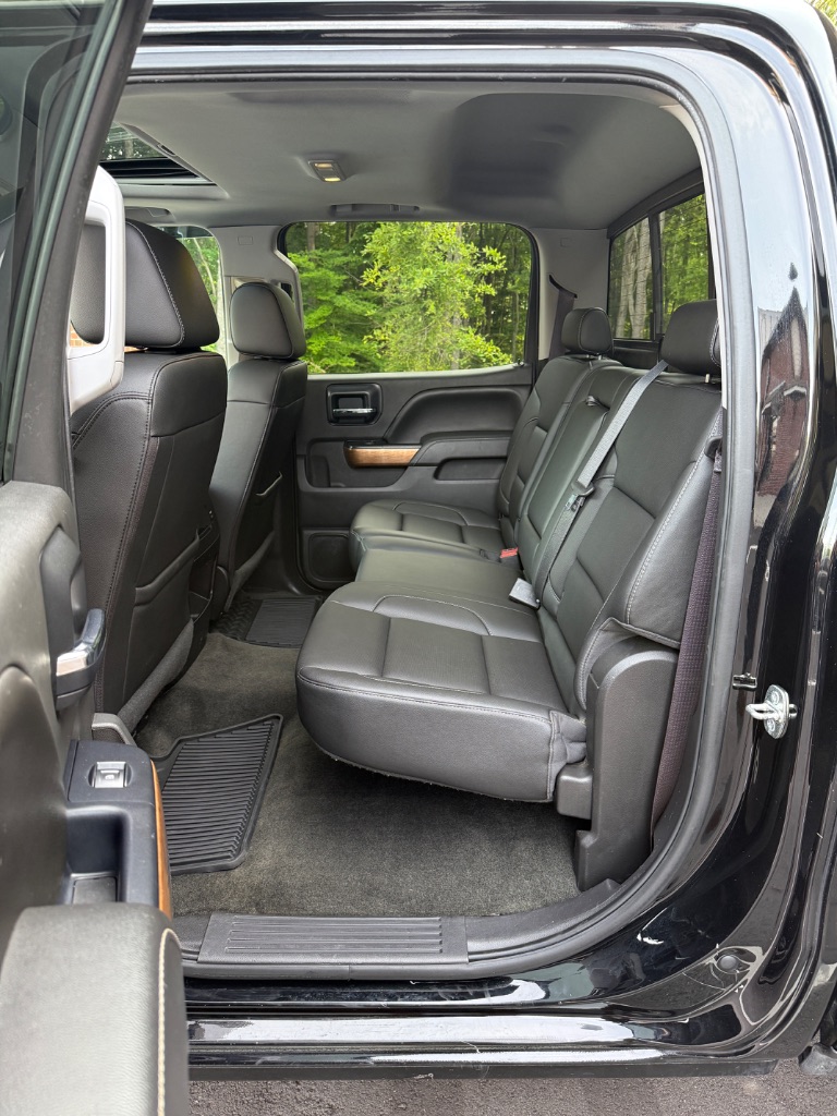 2017 Chevrolet Silverado - $21,900