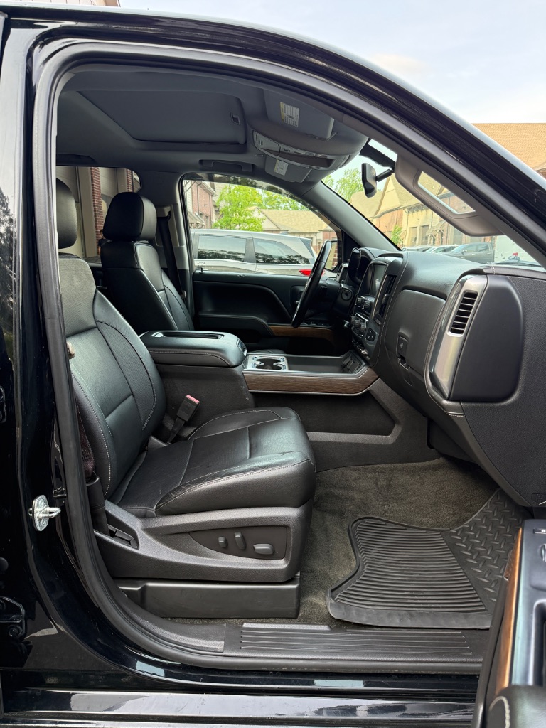 2017 Chevrolet Silverado - $21,900