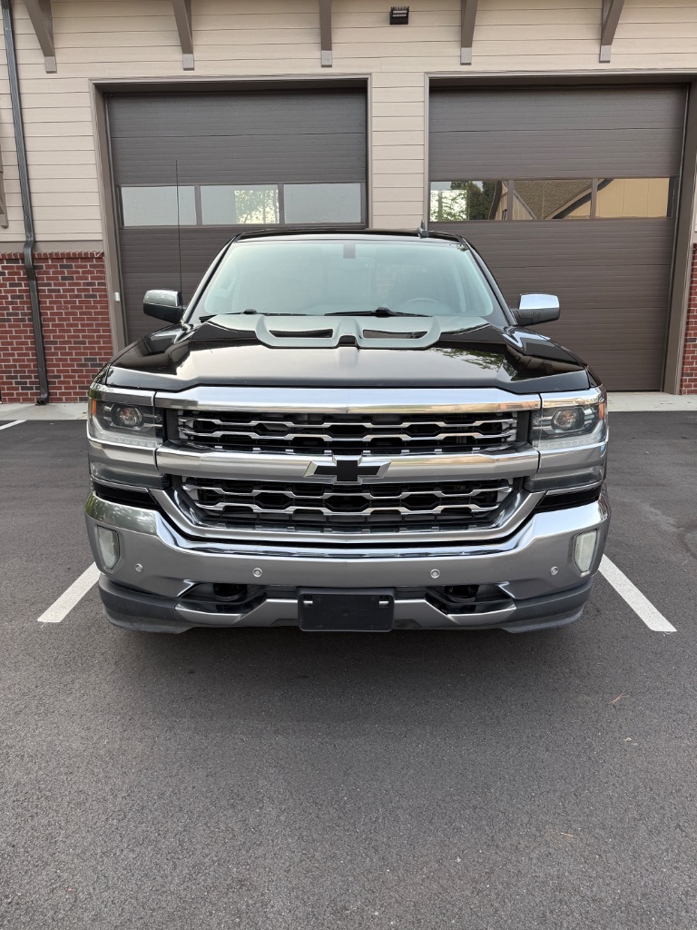 2017 Chevrolet Silverado - $21,900