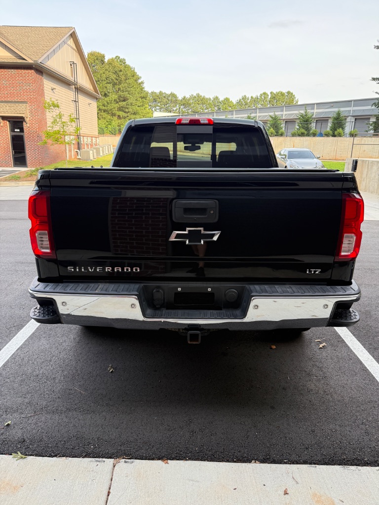 2017 Chevrolet Silverado - $21,900