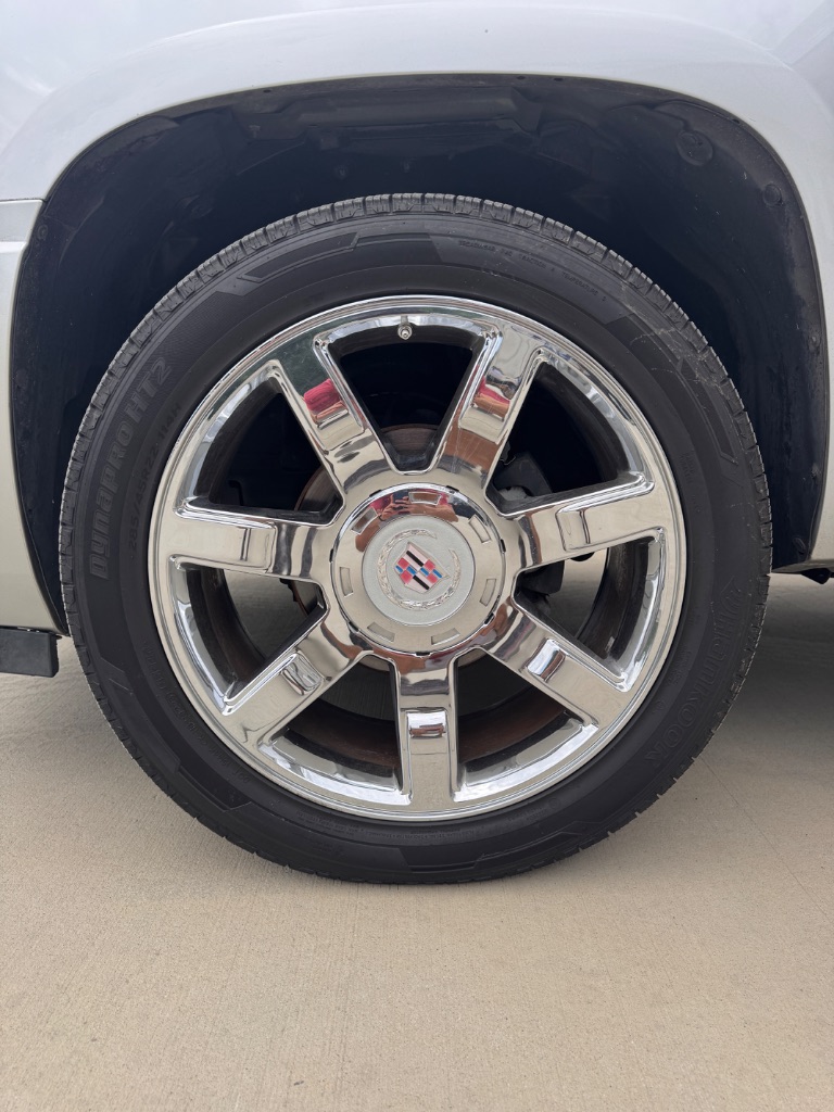 2013 Cadillac Escalade - $8,400