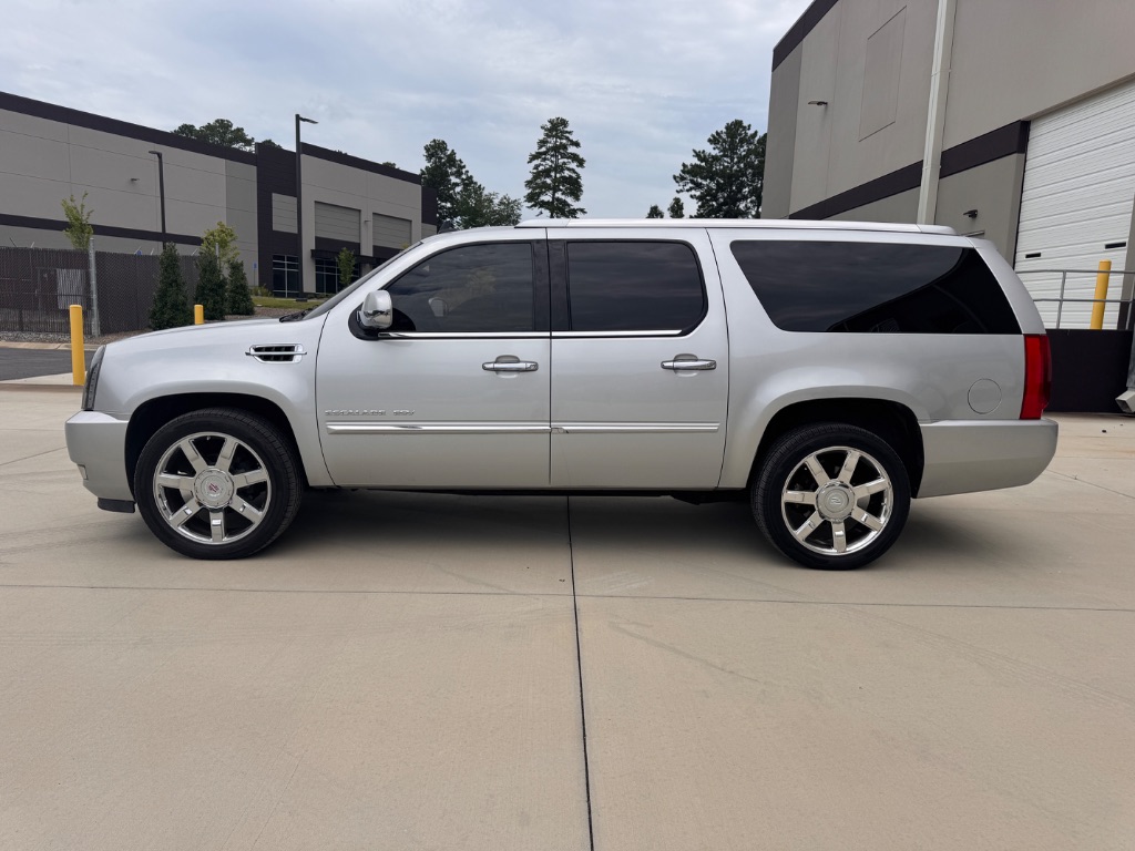 2013 Cadillac Escalade - $8,400