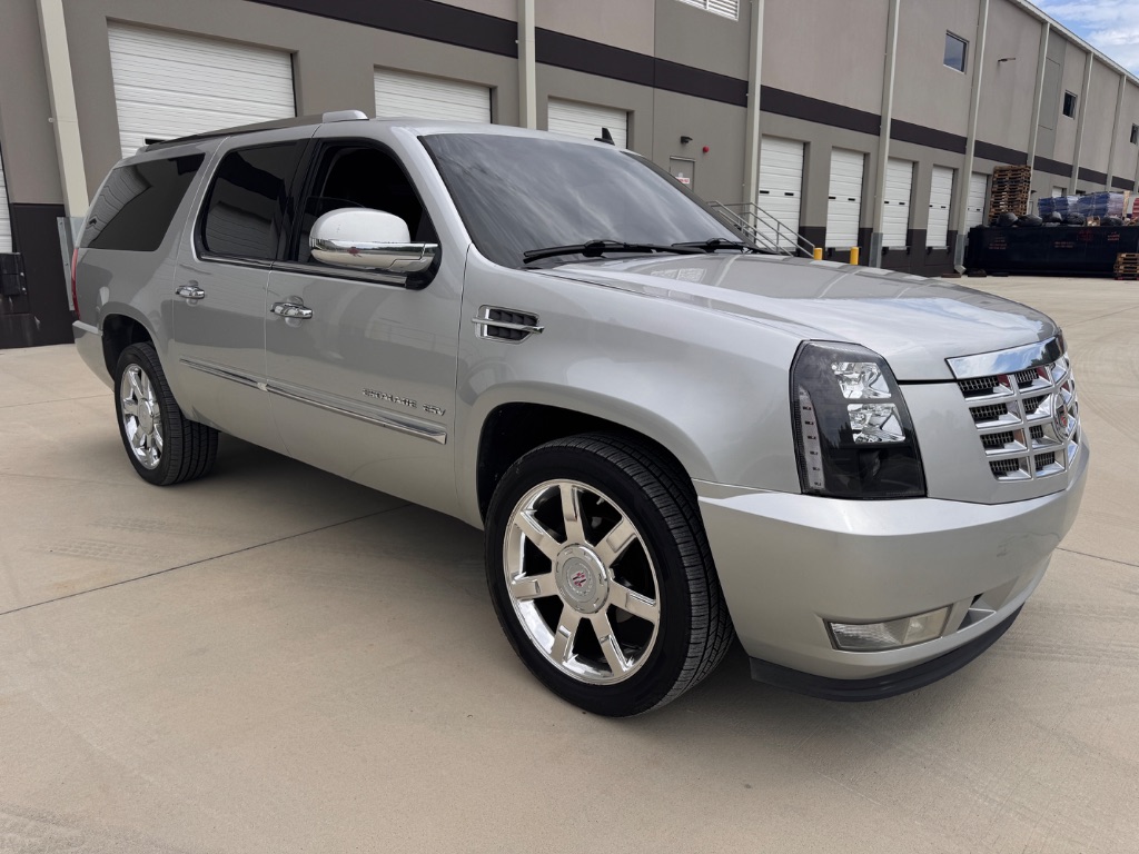2013 Cadillac Escalade - $8,400