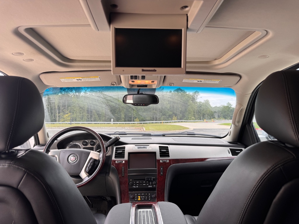 2013 Cadillac Escalade - $8,400
