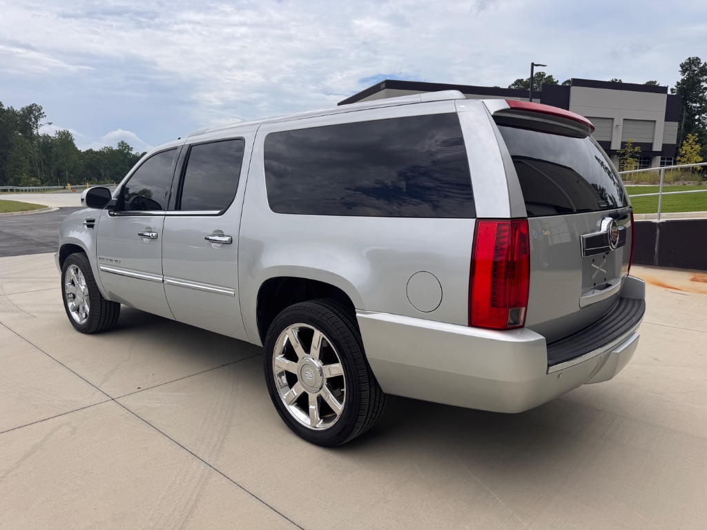 2013 Cadillac Escalade - $8,400