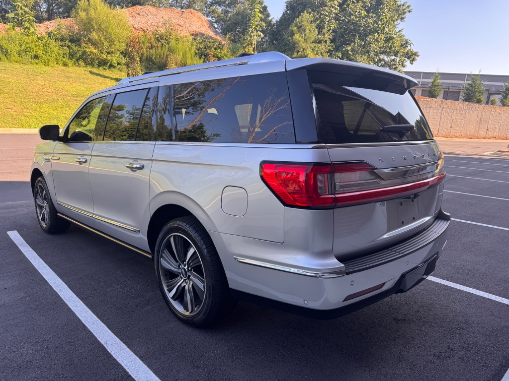 2019 Lincoln Navigator - $26,000