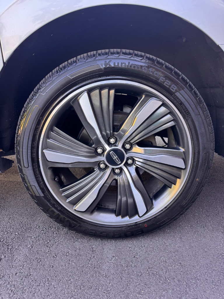 2019 Lincoln Navigator - $26,000