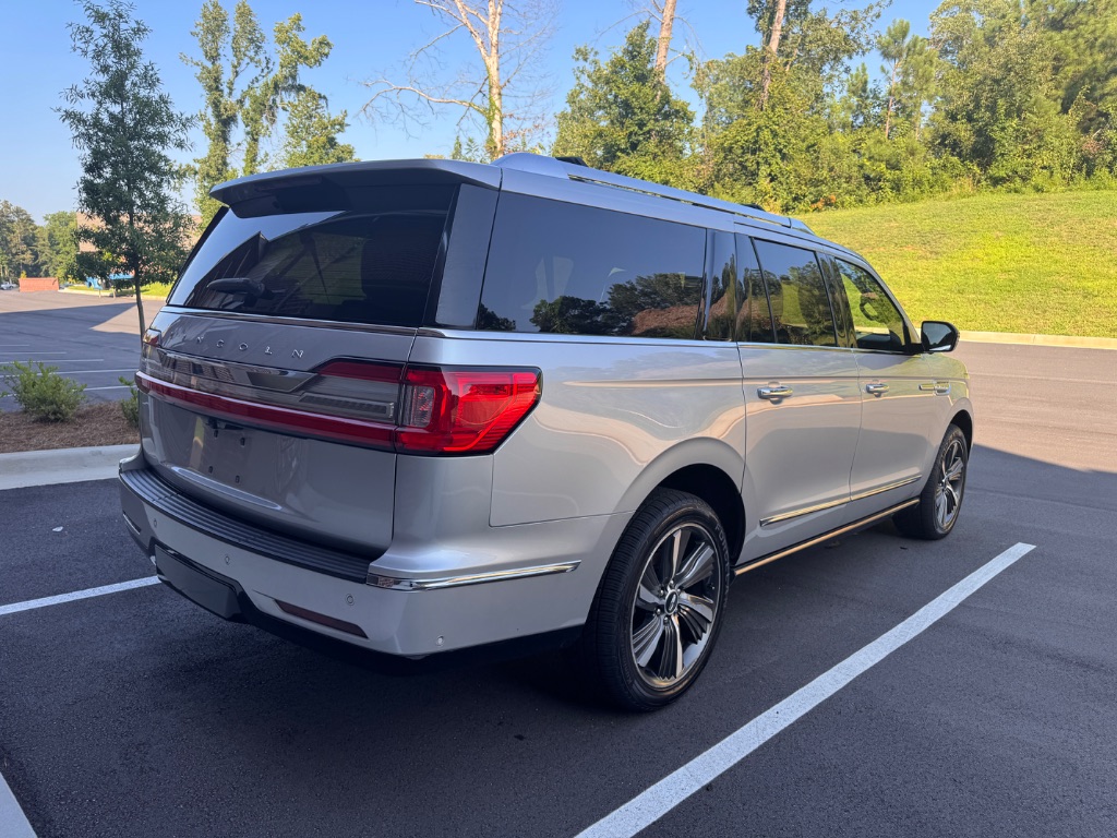 2019 Lincoln Navigator - $26,000