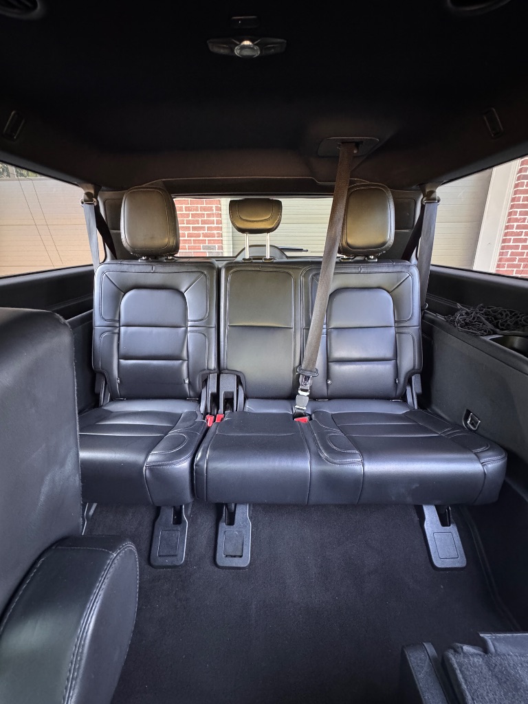 2019 Lincoln Navigator - $26,000