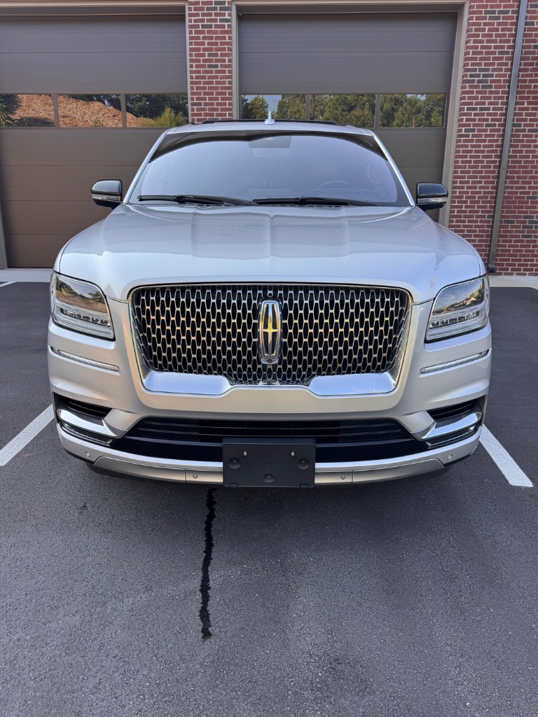 2019 Lincoln Navigator - $26,000