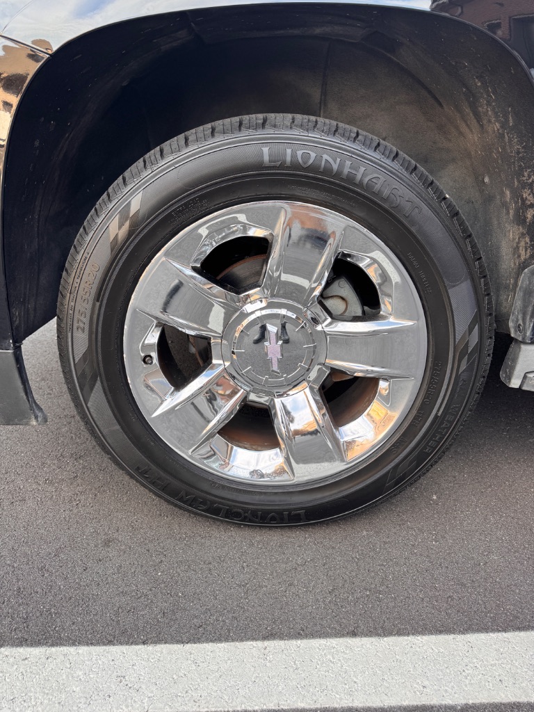 2016 Chevrolet Tahoe - $15,900