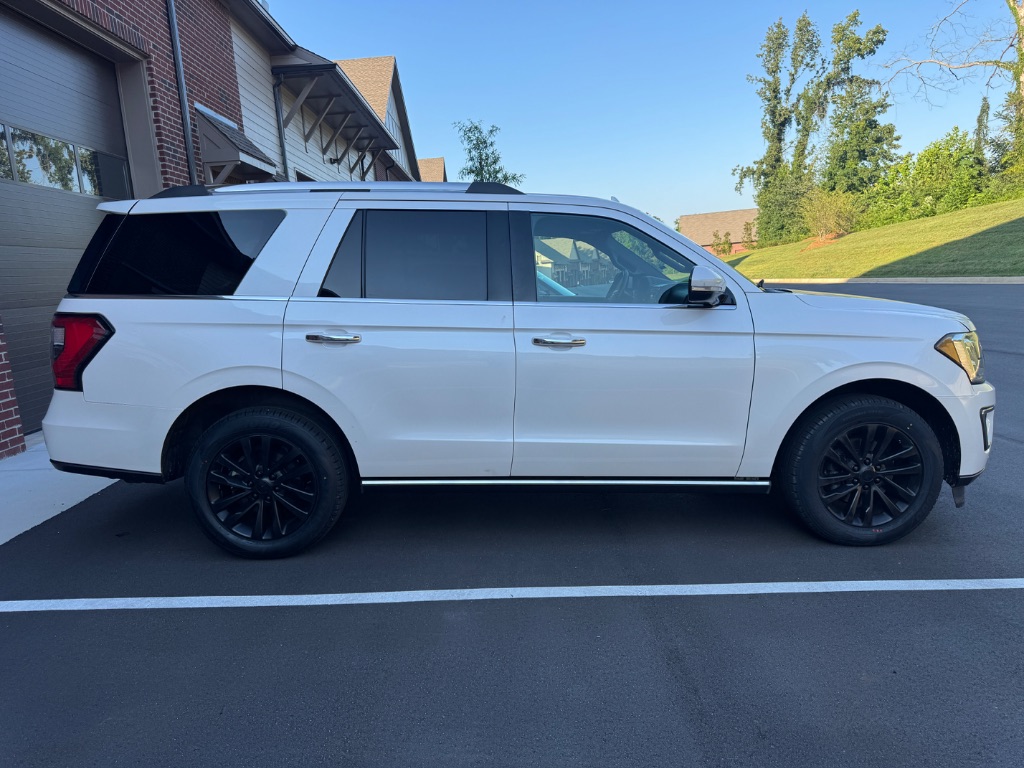 2019 Ford Expedition - $21,000